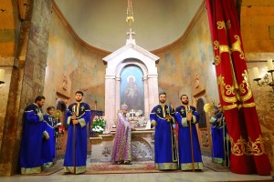 Խաչվերացի Ս. Պատարագ՝ Նավասարդ Սրբազանի հանդիսապետությամբ