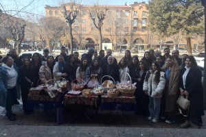 Ռուսական և հայկական ավանդույթների հանդիպումը